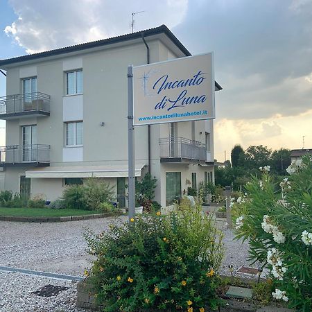 Incanto Di Luna Hotel Сирмионе Экстерьер фото